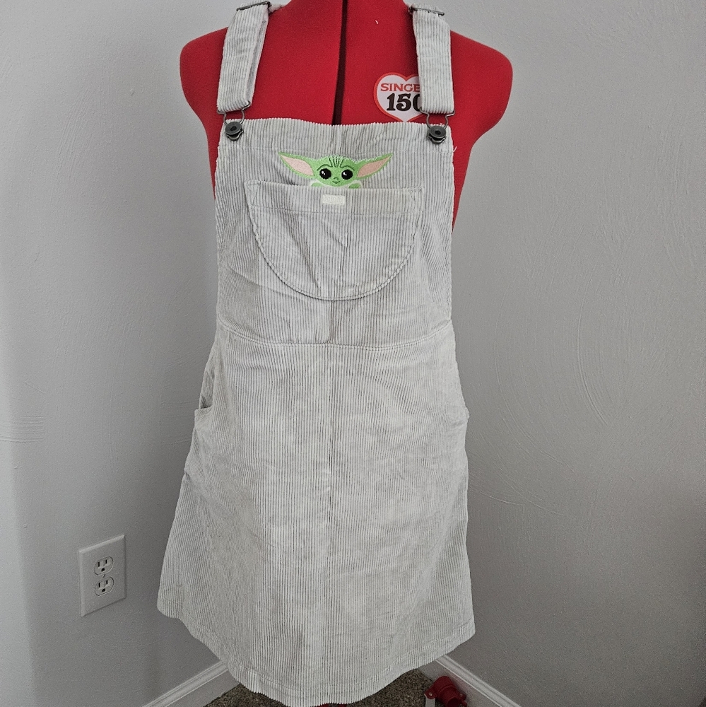 Size M Her Universe Grogu Courderoy Skirtall